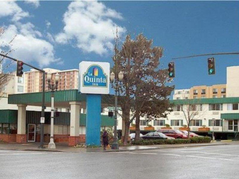 Quality Inn Downtown Convention Center Portland Exterior photo